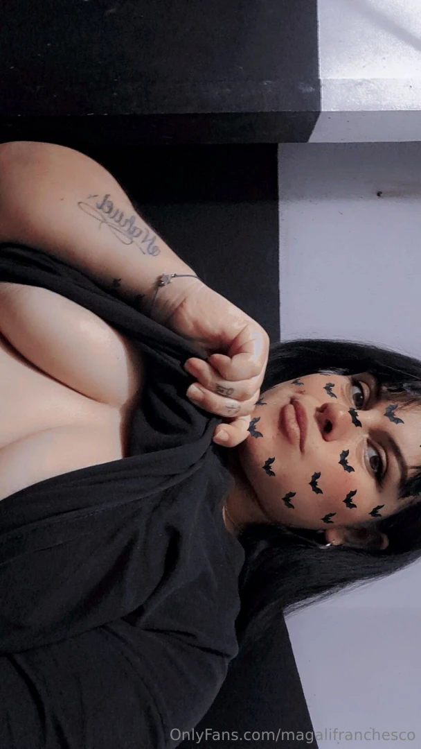 What do you have that i can put in the between my tits 