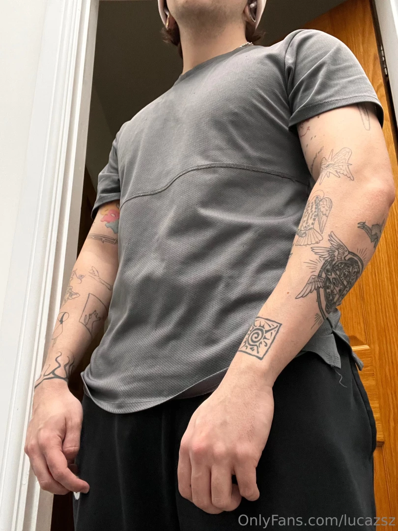 Arm day makes me feel a certain way 