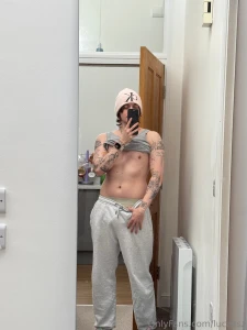 Random progress pics that i think the world needs to see oh and my part 4