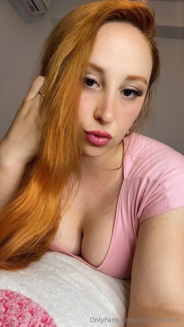 Dont just look at me like that send me a chat 