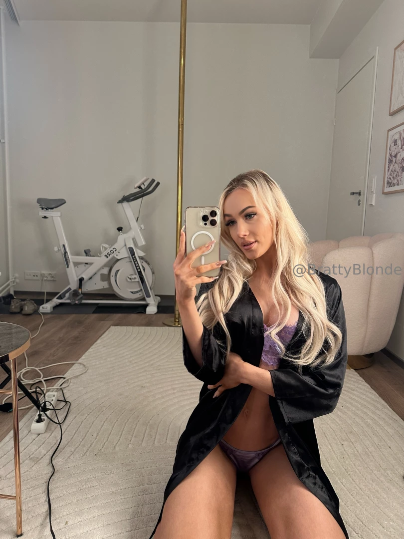 Which home outfit is the sexiest or are clothes completely useless 