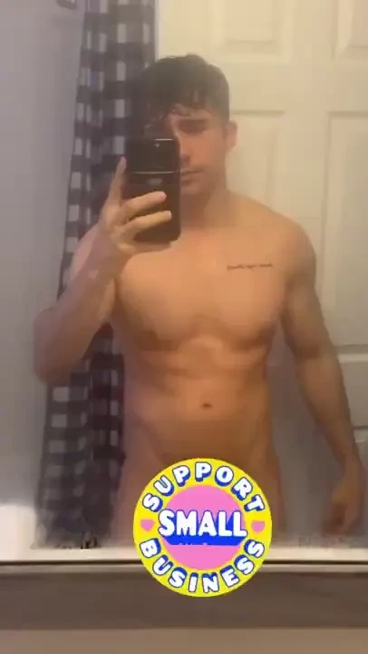 Its a new month so time for some new nudes 