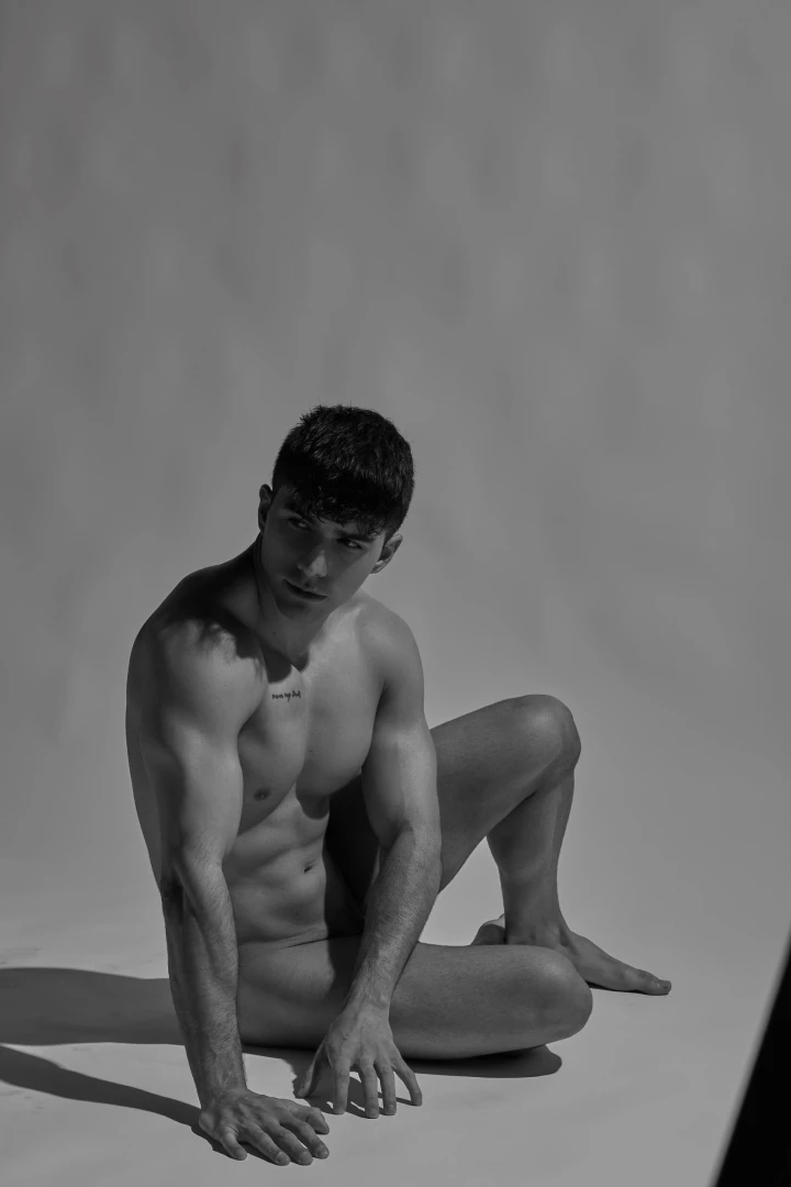 Today s my birthday so heres a birthday nude 