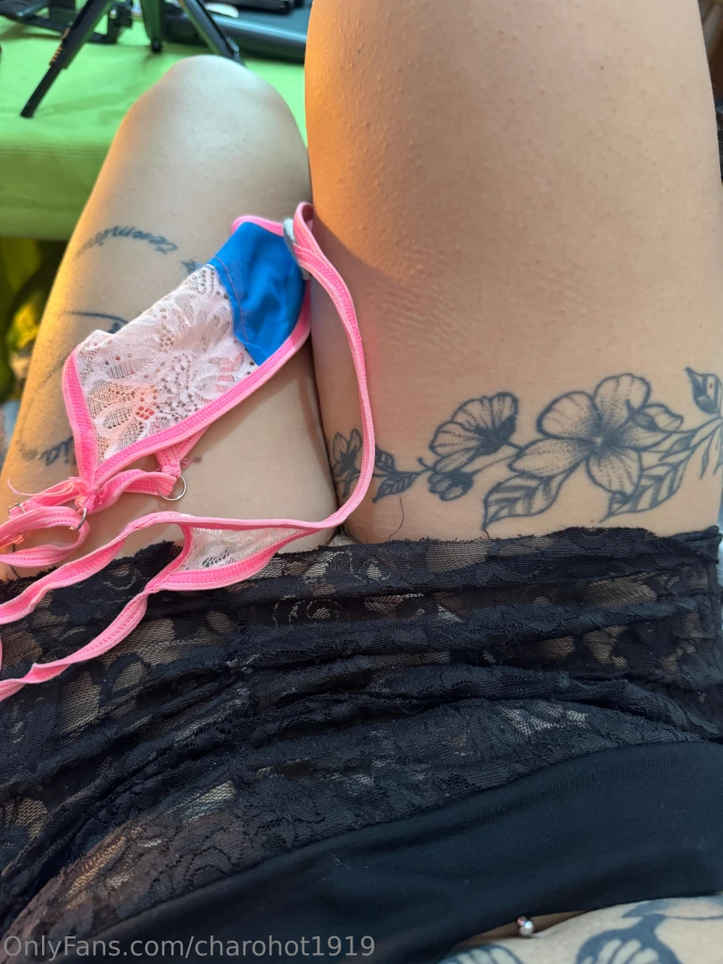 I m without panties my bush needs you to water it 