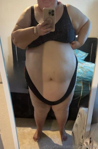 Good morning to a wonderful fat friday piggy panties doing extra work