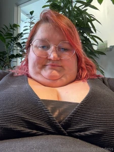 Piggy has to take a work break