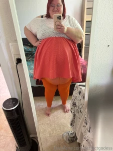 Sunday outfit is shrinking as well oops part 3