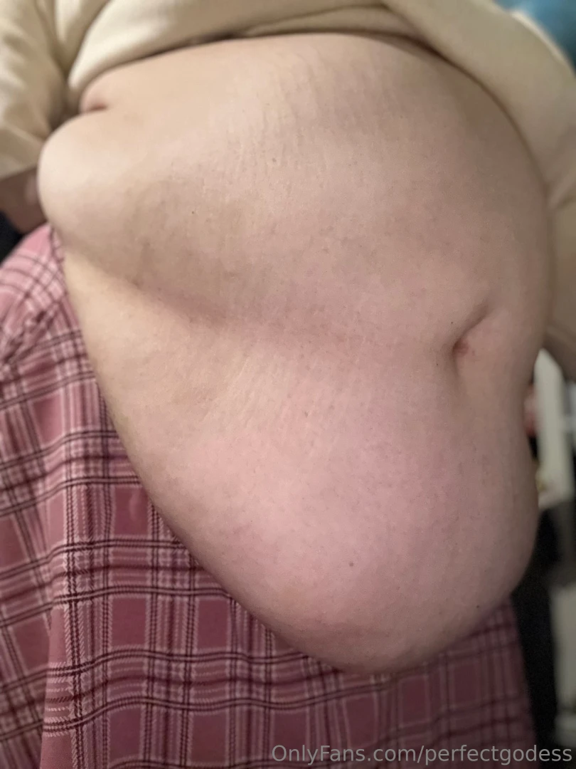 Piggy wishes you a very fat friday let the belly s out and stuff em part 1 