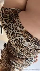 What would you do if you saw me at the club shaking ass