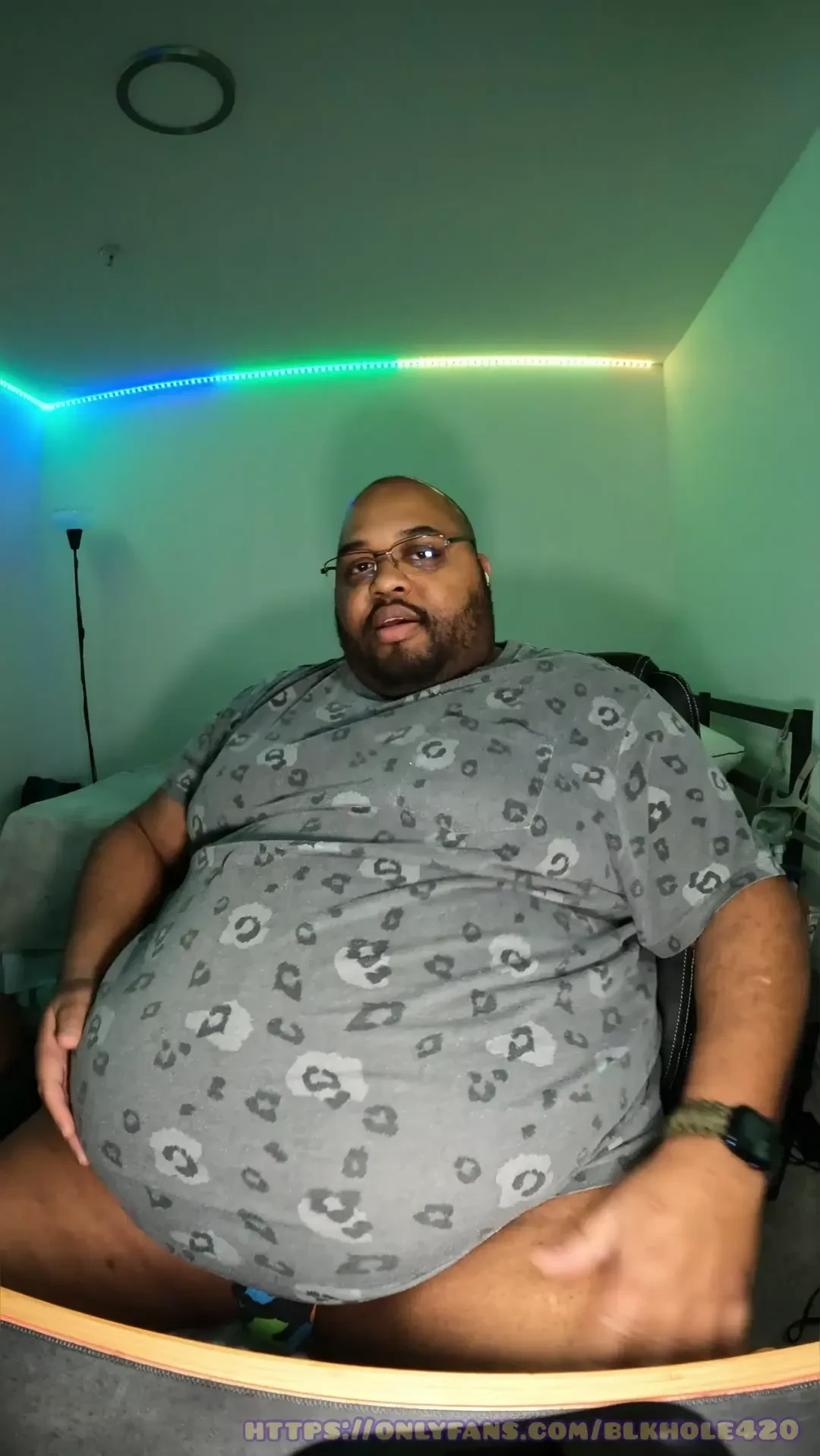 Stuffing the belly and bloating on soda and half and half beautiful 