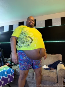 3 pint heavy cream chug while inflating and trying on small shirts part 3