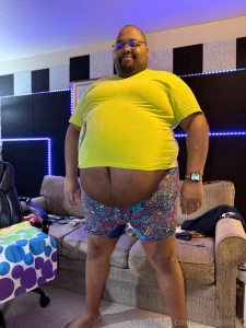 3 pint heavy cream chug while inflating and trying on small shirts part 1