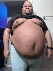 Daddy bear it working extra hard to put back on belly weight what ya part 1