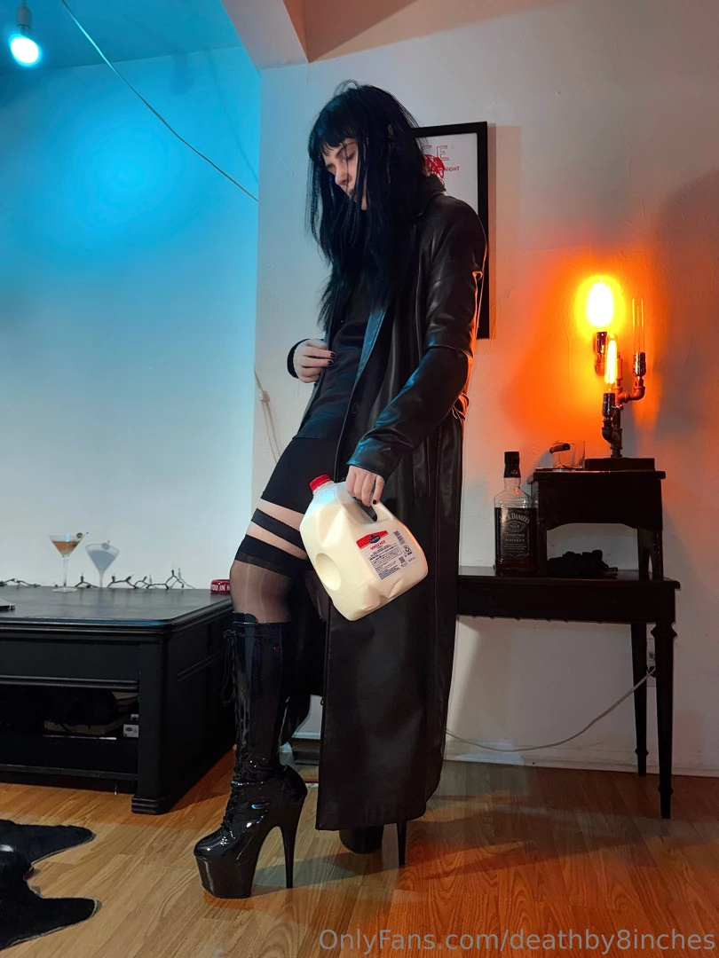 Had to nip out to the grocery store for some milk i wonder if they 