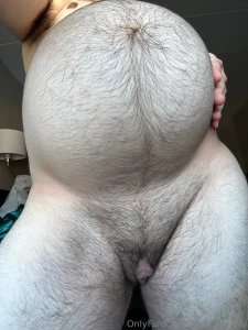 I love the stretch marks on my belly part 1