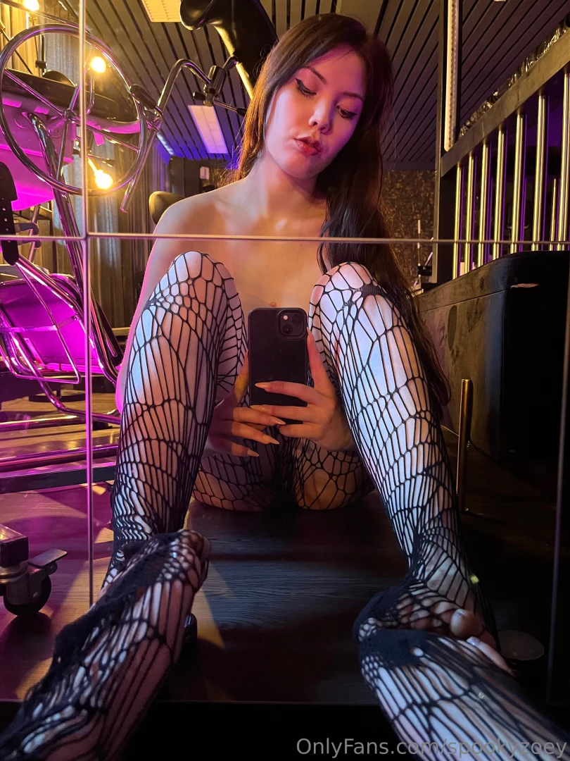 You d love to have your head between my thighs wouldn t you go ahead 