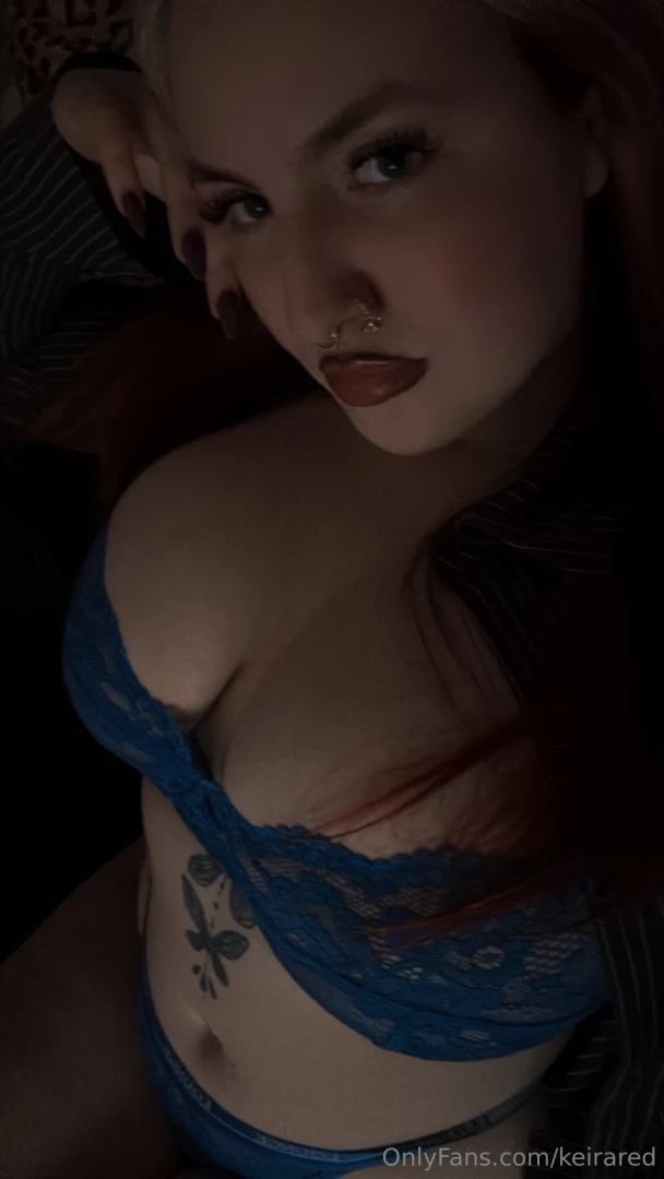 Tell me about your day baby i wanna hear allll about it 