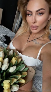 You want my advice when you give a girl flowers make sure you leave