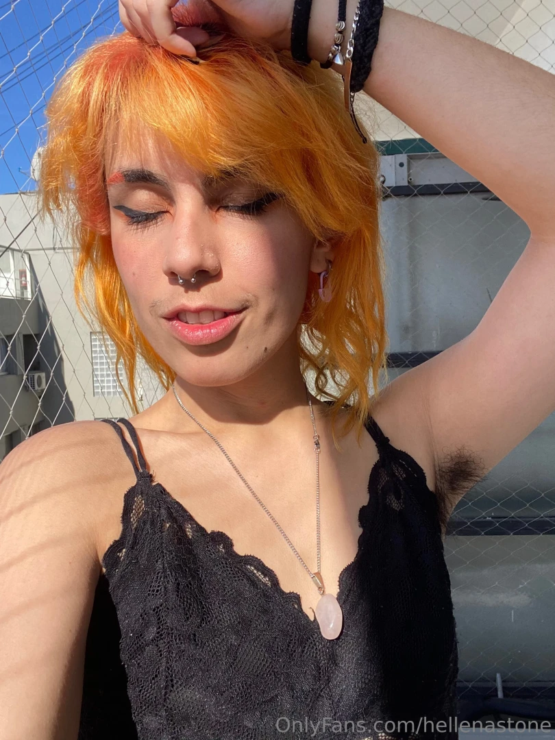 Would licking my pits make you hard 