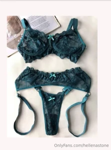 Hii guyss i wanna buy some new clothingg to make content in people who part 8