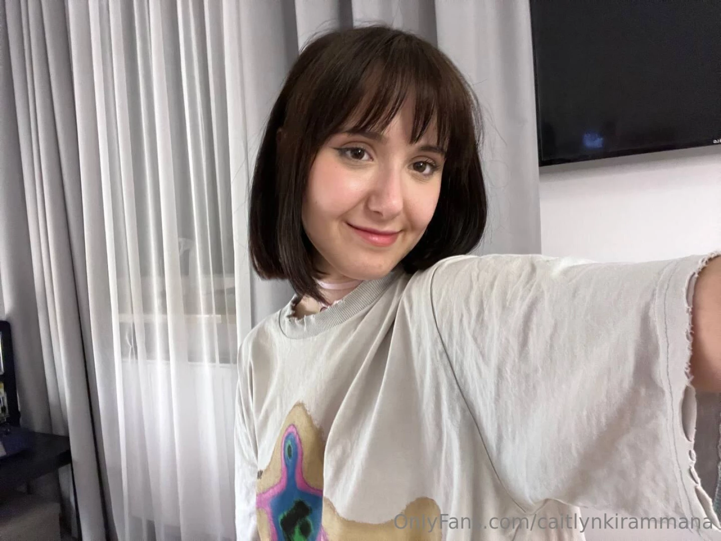 Lol i think i look so much cuter with this haircut right 