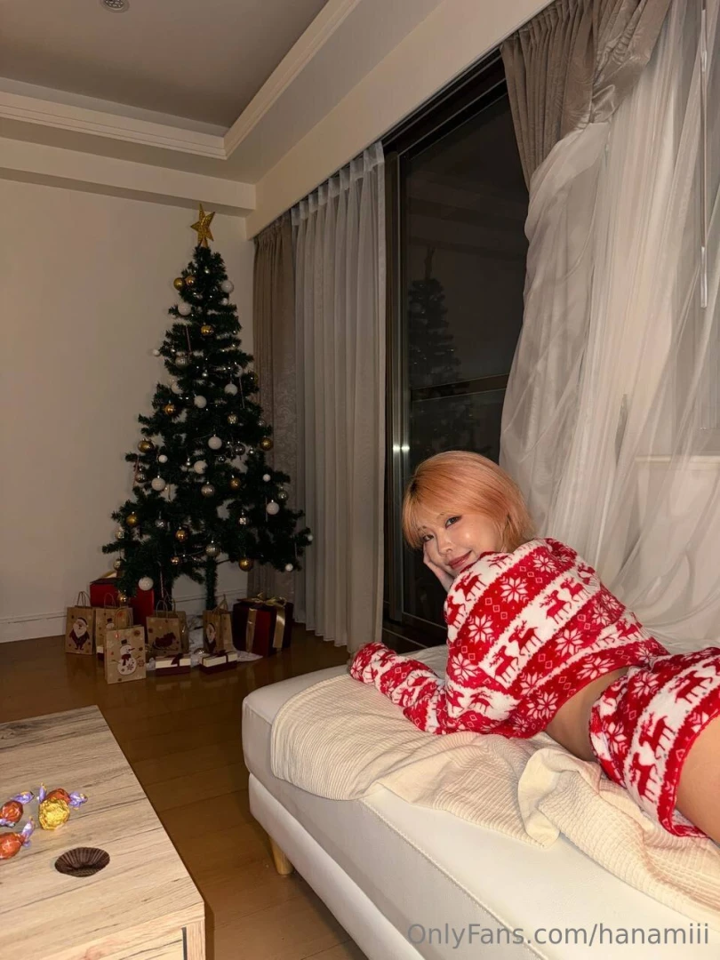 Christmas is getting closer and closer and i really want to show off part 1 