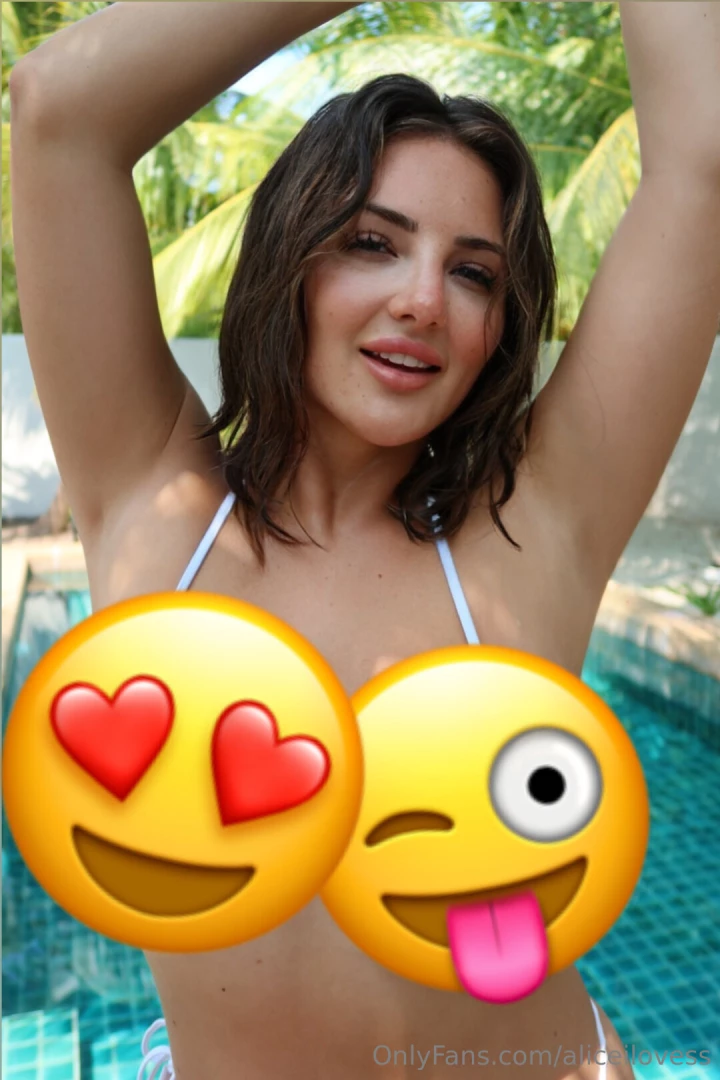 Uncovered version coming this afternoon for my renew on hunnies 