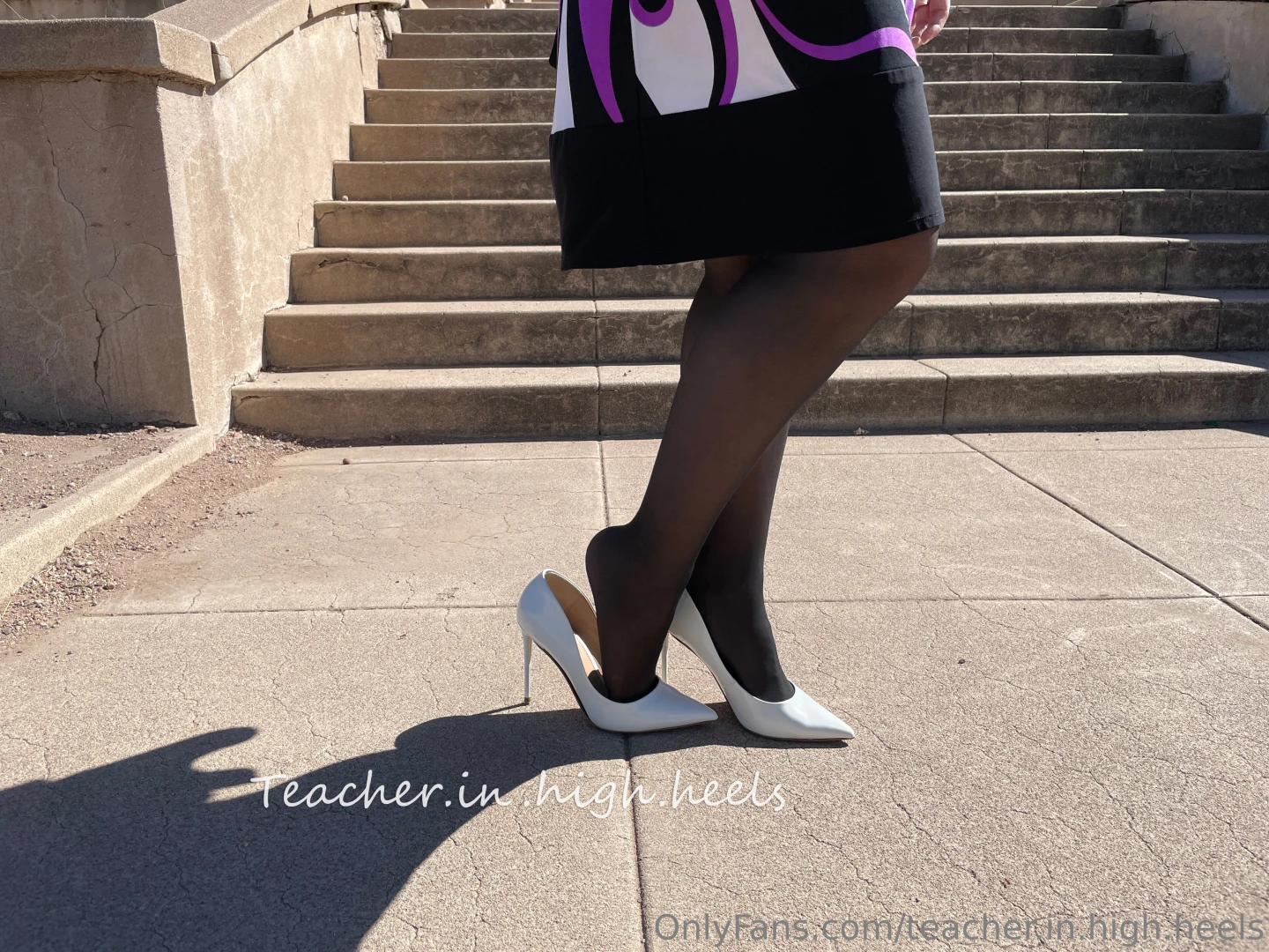 How do you like outdoors pictures or should i stay inside better part 1 