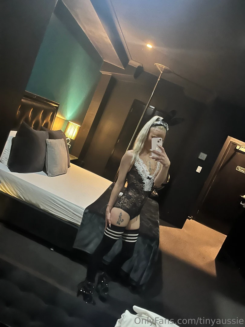 Guess whos a blonde aha 