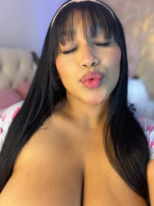 I need some sucking on my titties tonight