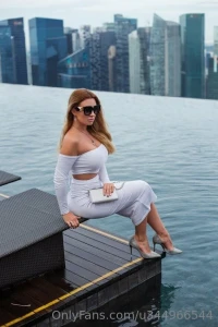 I love to enjoy amazing views of the city do you like city or nature