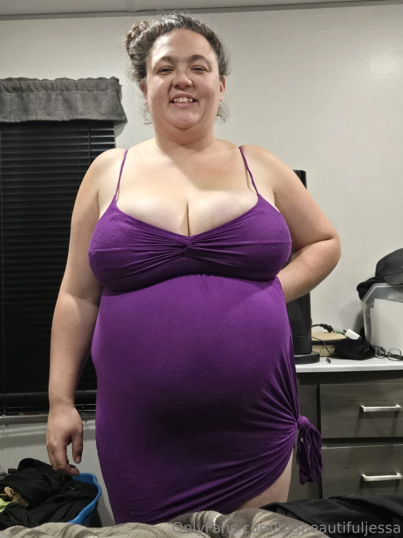 Time to stuff myself silly my goal is to turn this dress into a shirt part 1 