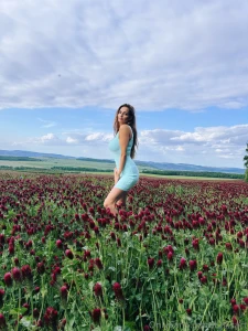 Pick your favorite flower careful i bite part 1