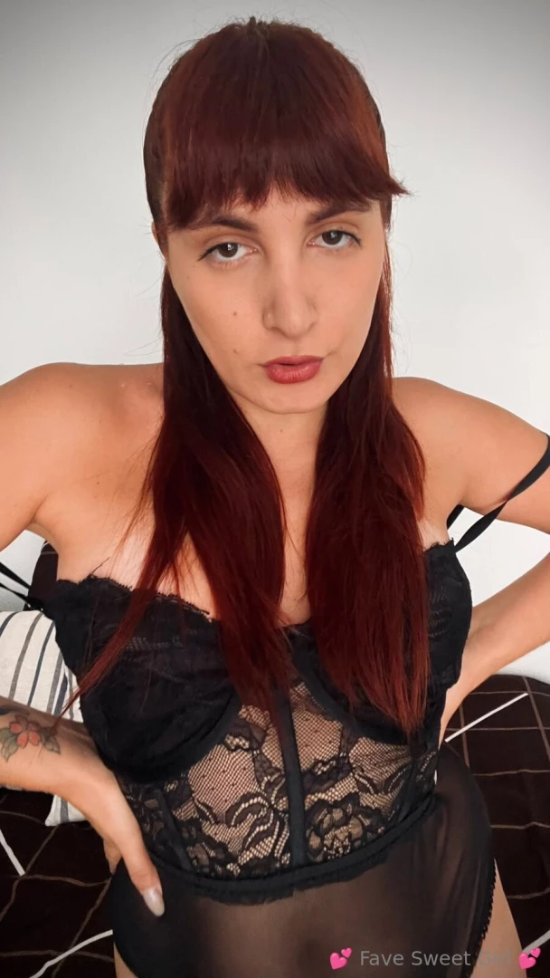 Wearing this lingerie i feel like a gift wanna unwrap me 