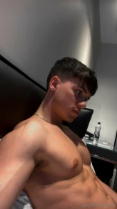 Do you like me all tanned up