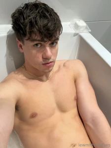 Bath together dm me for the new vid xx