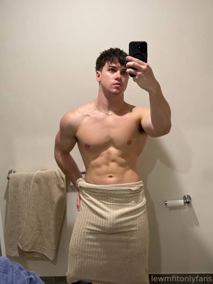 Want to see under the towel 