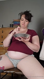 Pie stuffing and weigh in