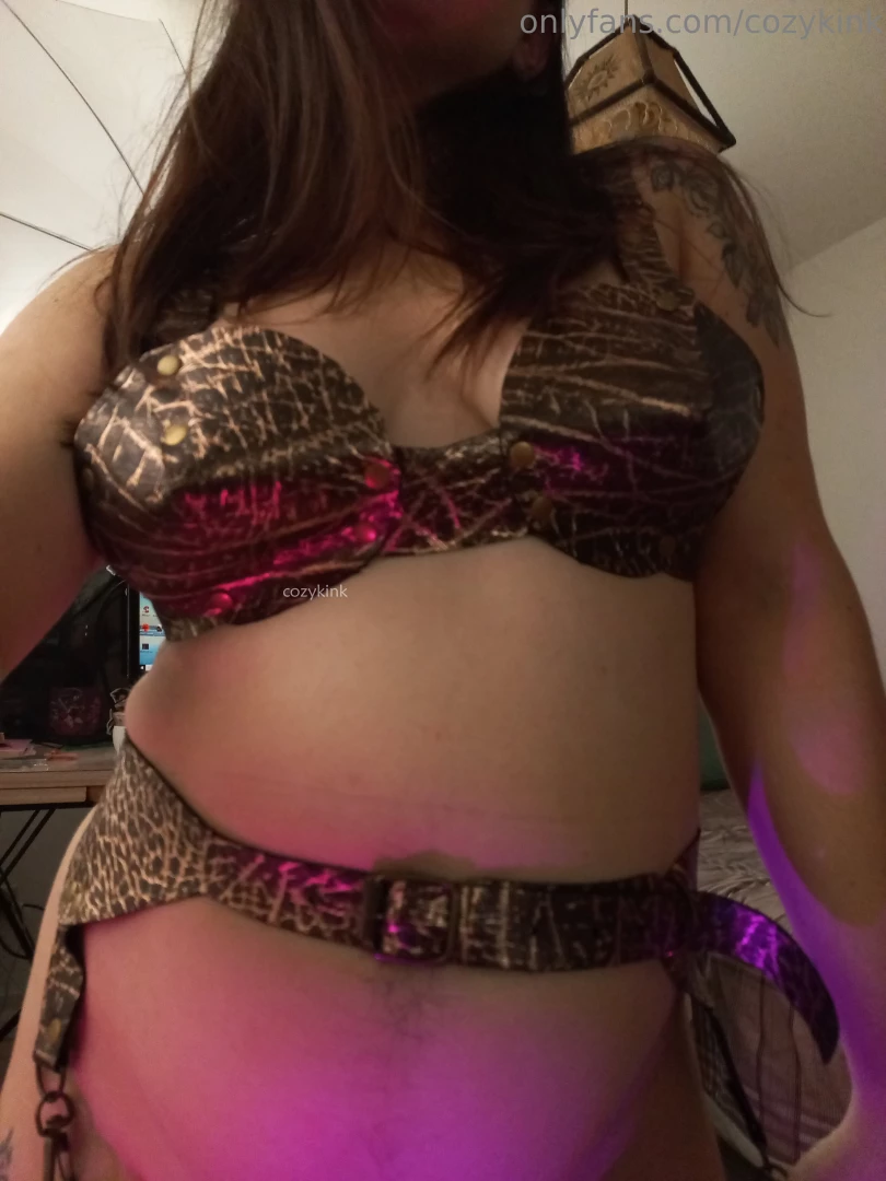 In love with this golden bra 