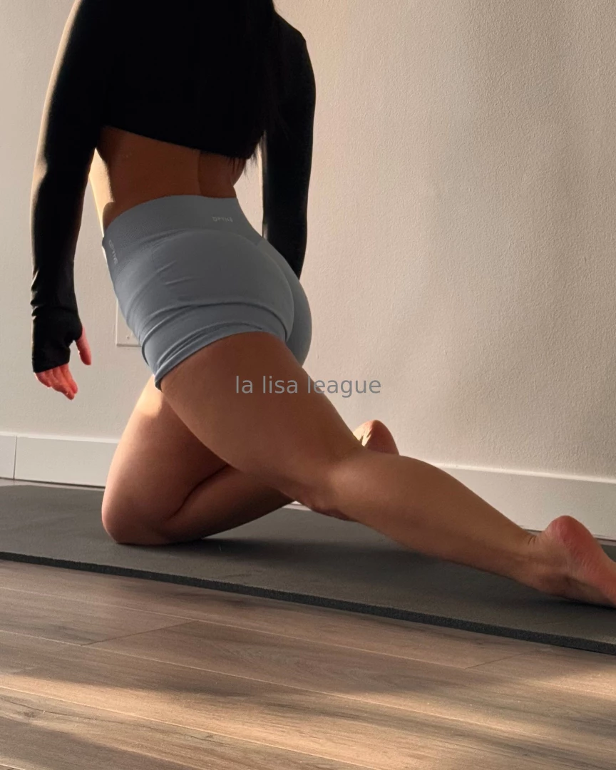 Happy sunday who s ready to watch super bowl 