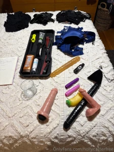 Want to know how i keep myself busy every good girl s bag of tricks