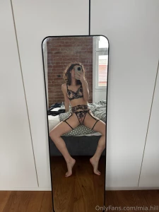 How do you like my new set btw swipe right to see how i spread my legs part 1