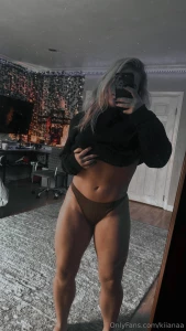 Tip 25 and message me for 5 booty pics hand-picked by me my ass never