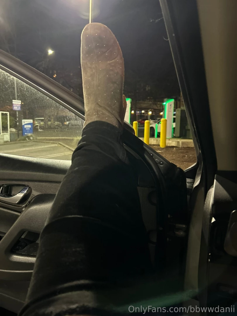 Stretching is important fuck me in the car 