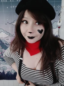 Holi les deb a estas fotitos hace rato saque unas poquitas porque mi