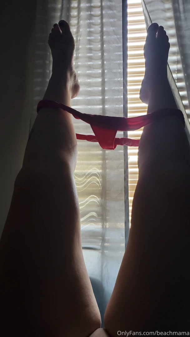 Who wants too be in between these legs 