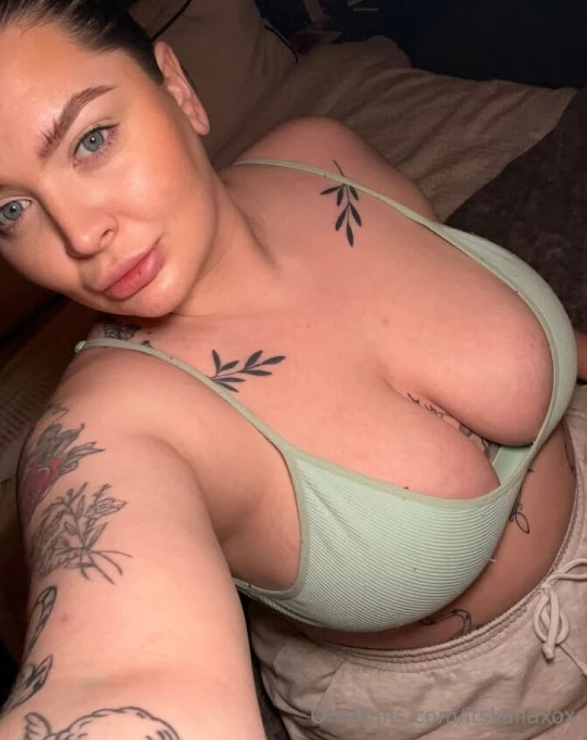 Am i the distraction you ve been waiting for 