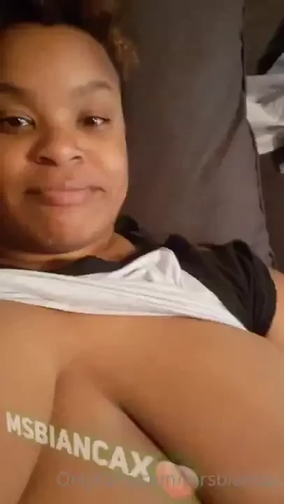 Using ice on my nipples watch it get hard 