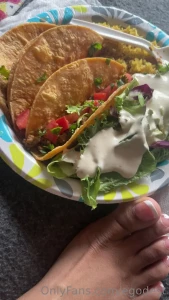 Tacos for breakfast just greedy smh n toesss loving the french tip