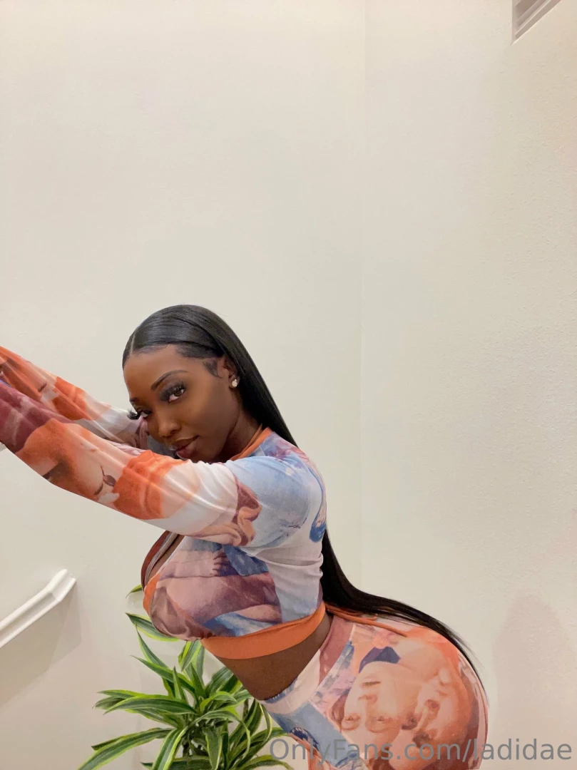 Made her eat my ass like some groceries 